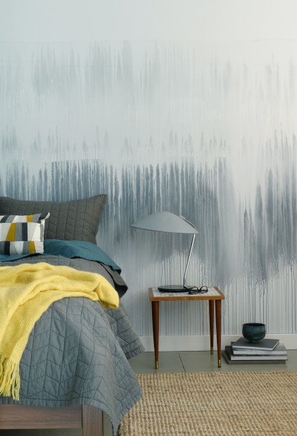 Colorhouse DIY Watercolor Wall - drip technique in a blue bedroom