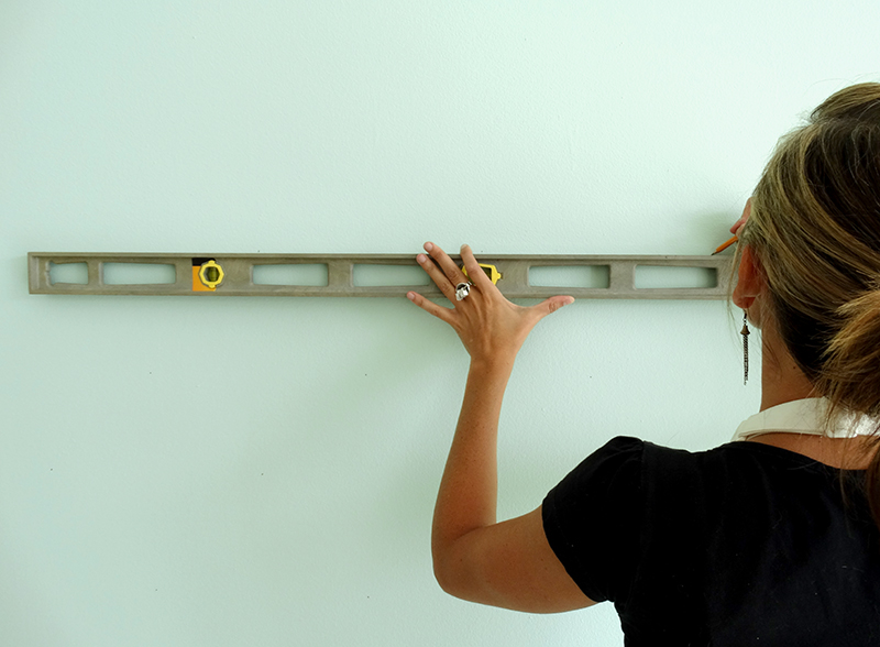 MAKE THIS: Dots + Dollops wall for a kid's room with Colorhouse paint