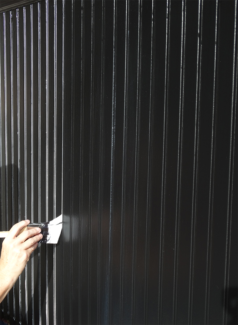 Colorhouse paint - MAKE THIS: Pinstripe Wainscoting with BLACK .01 and WHITE .01